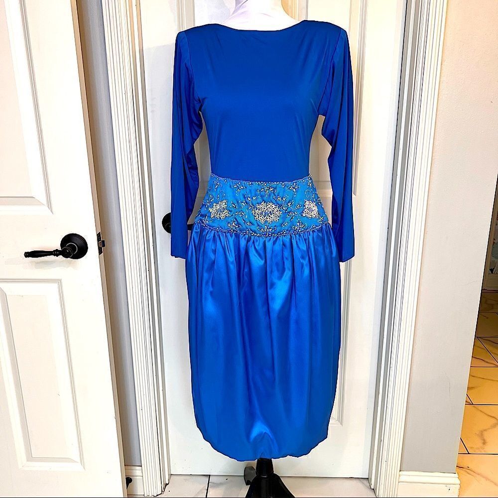 VIVEINNE for Trendy New York Blue beaded Vintage deep lowback dress size‎ 2-4
